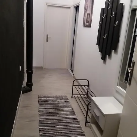 Bianco Nero Apartment Nis