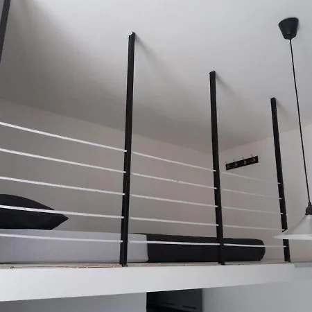 Apartment Bianco Nero Nis